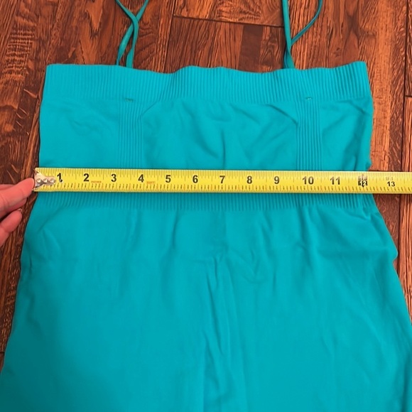 🔥2/$15 Guess Nylon Tank Top - Picture 8 of 12